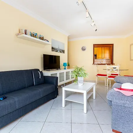 Daire Tropical Position Los Cristianos (Tenerife)